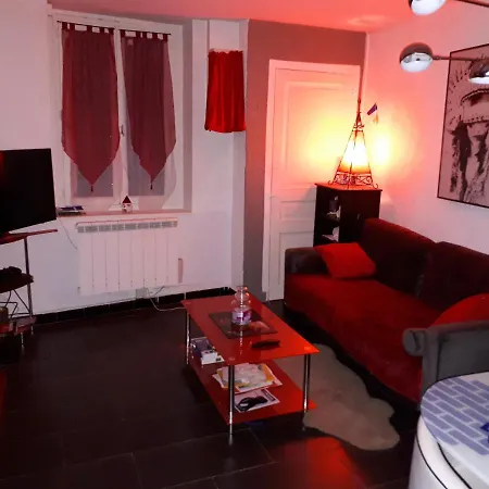 Dans Maison De Village